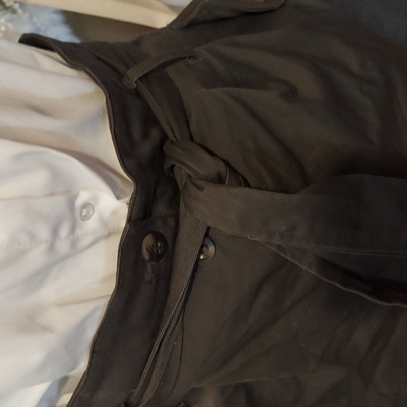 H&M paper bag skirt - Picture 3 of 7